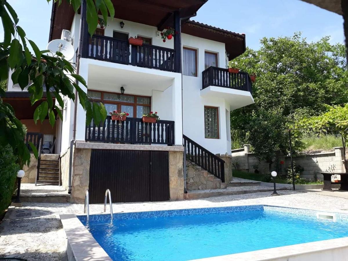 Villa Holly Balchik Luaran gambar
