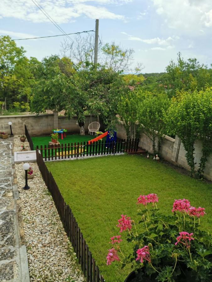 Villa Holly Balchik Luaran gambar