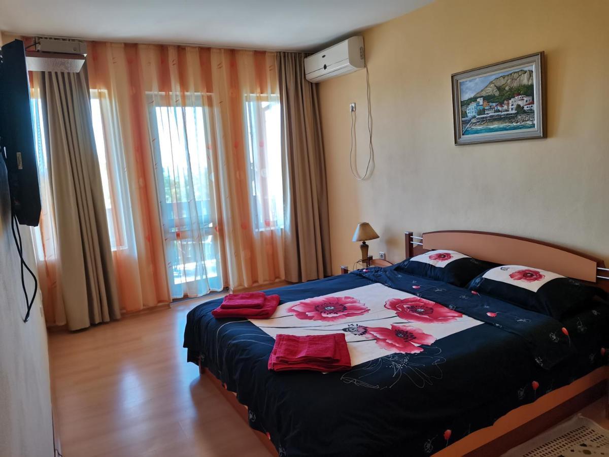 Villa Holly Balchik Luaran gambar