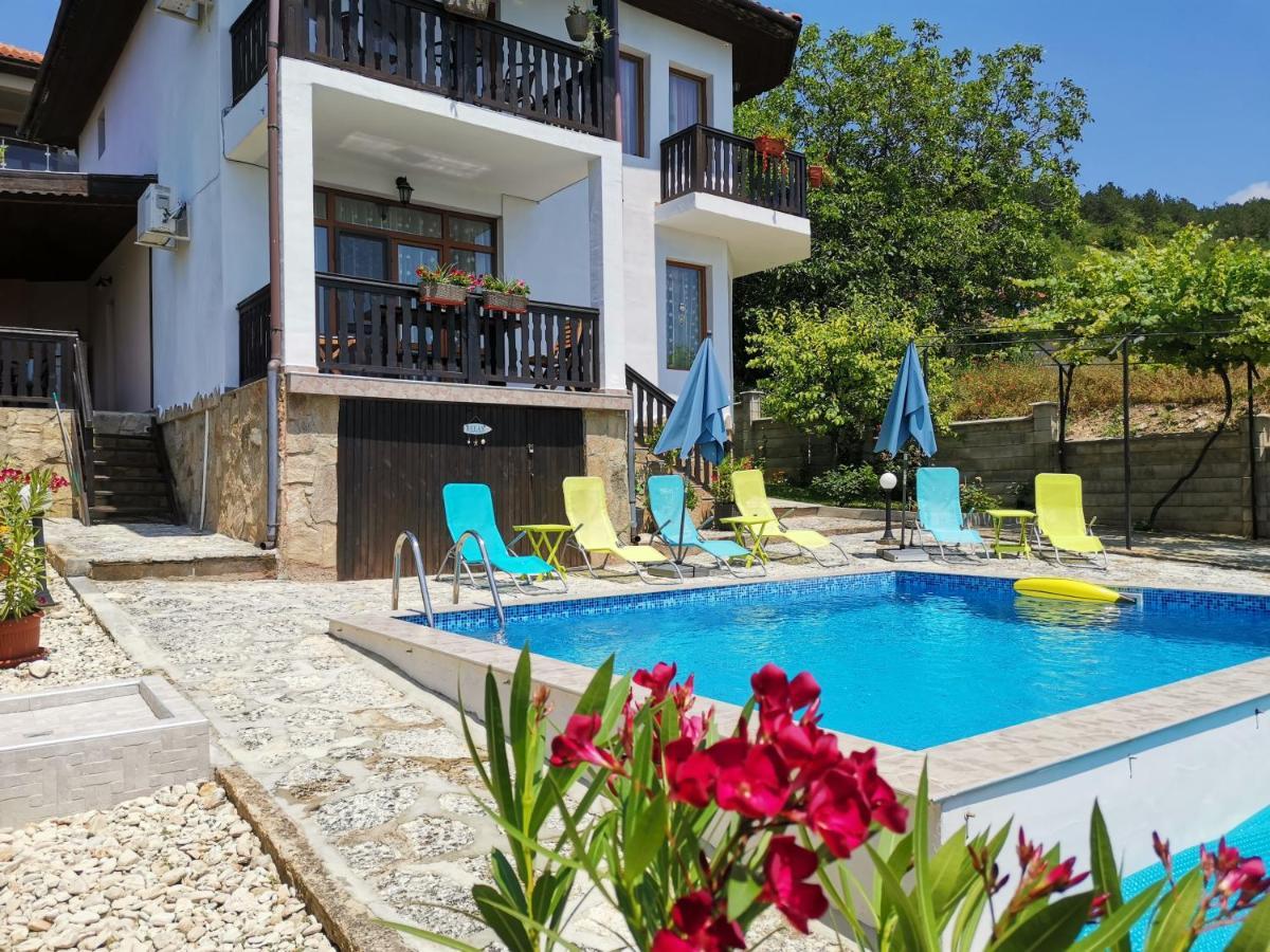 Villa Holly Balchik Luaran gambar