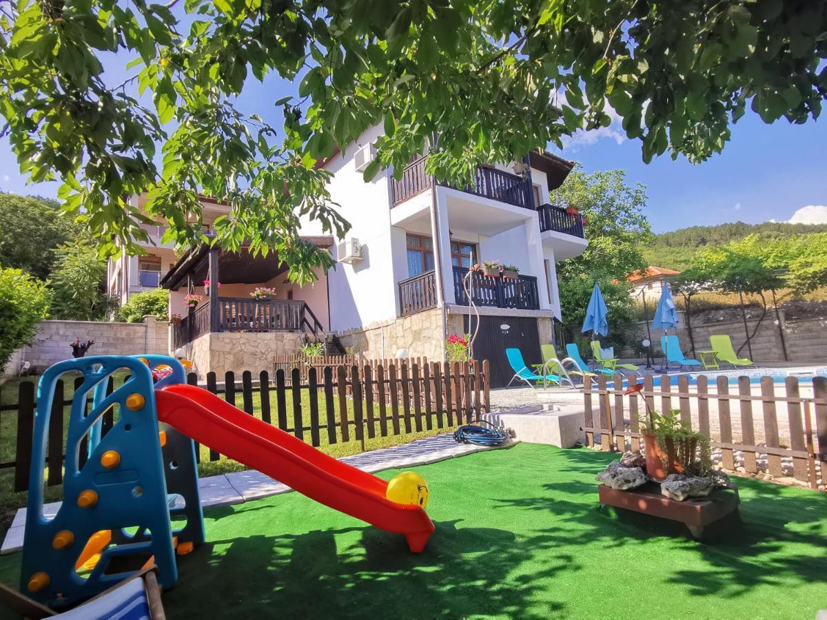 Villa Holly Balchik Luaran gambar